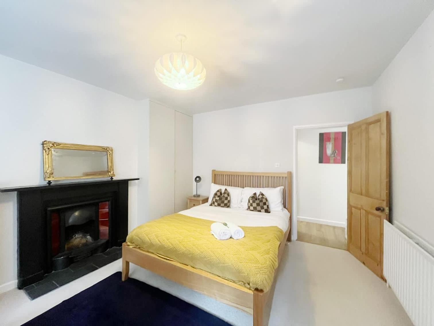 Unique & Homely Suite With Own Access Bristol Luaran gambar